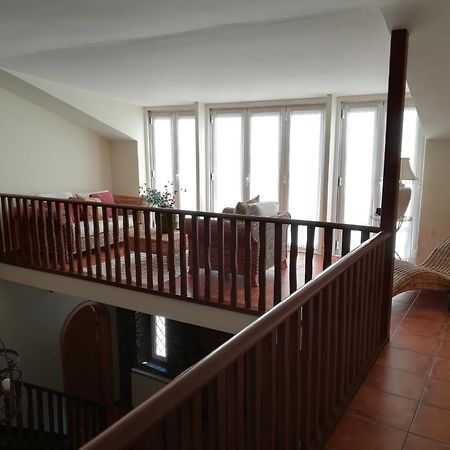 Casa Ribeira De Pera Villa Castanheira de Pera Exteriör bild