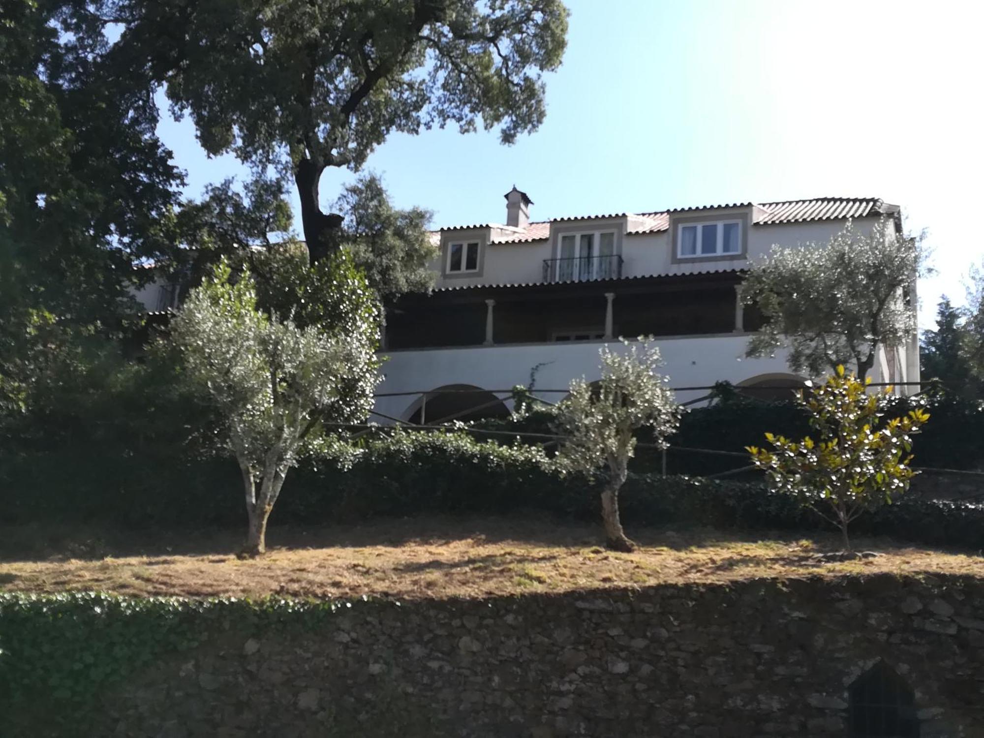 Casa Ribeira De Pera Villa Castanheira de Pera Exteriör bild