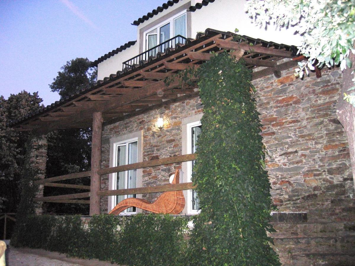 Casa Ribeira De Pera Villa Castanheira de Pera Exteriör bild