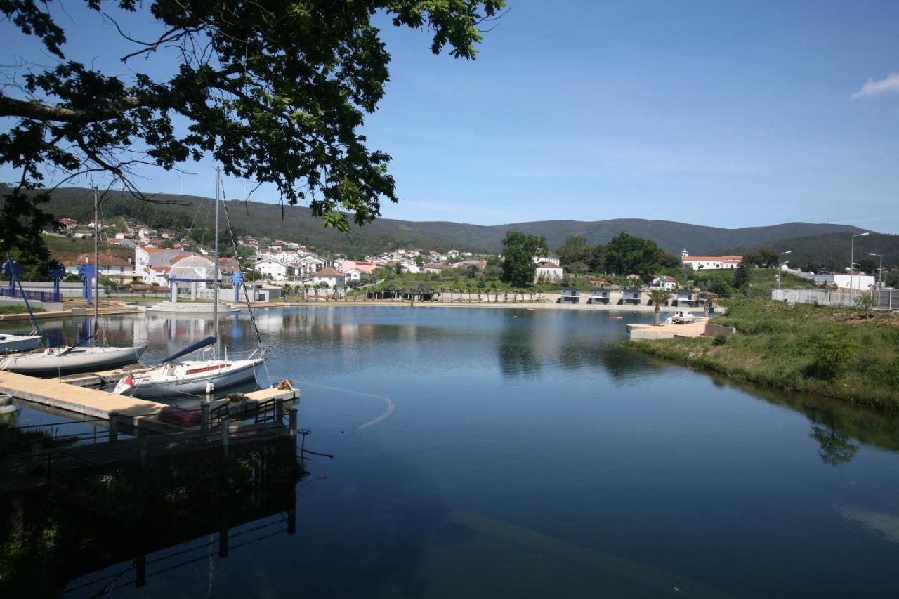 Casa Ribeira De Pera Villa Castanheira de Pera Exteriör bild