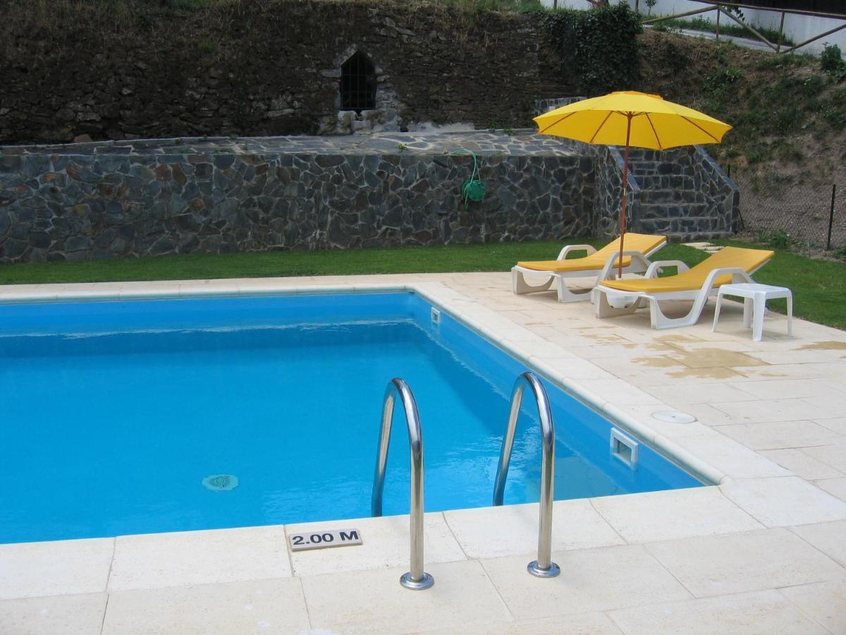 Casa Ribeira De Pera Villa Castanheira de Pera Exteriör bild