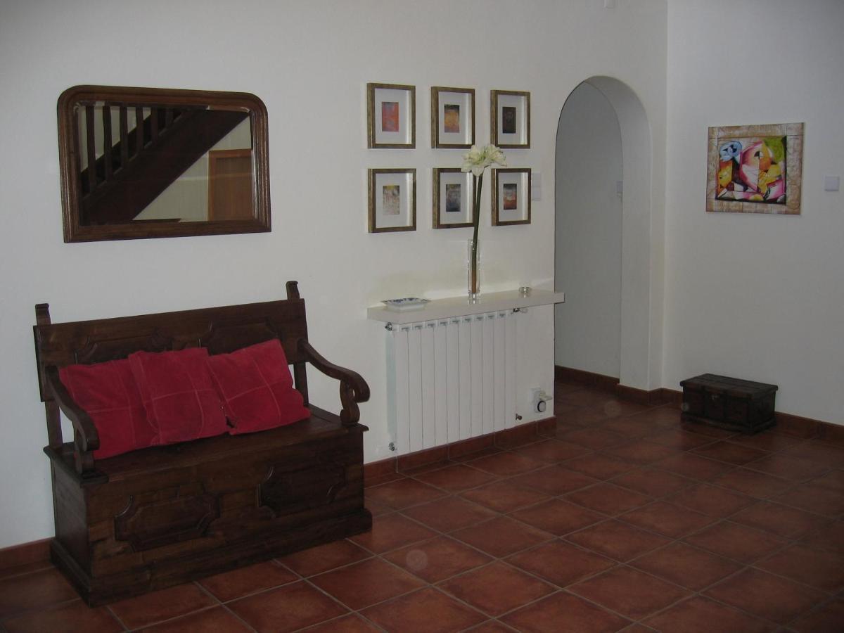 Casa Ribeira De Pera Villa Castanheira de Pera Exteriör bild